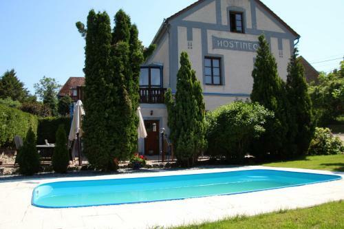 Hostal Penzion Stranny