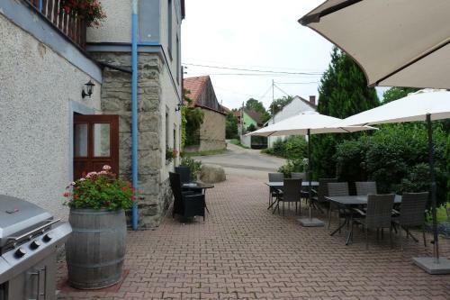 Hostal Penzion Stranny
