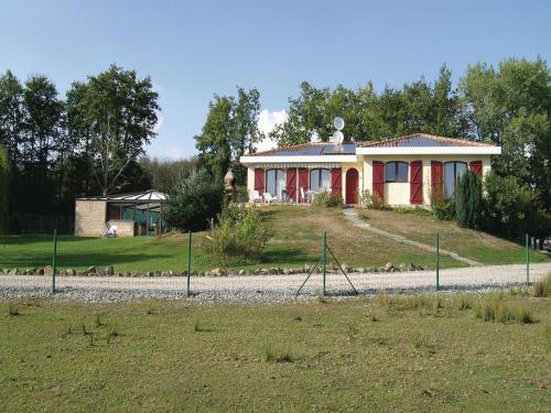 Holiday Home Le Champ St. Pere Le Bois Merlet