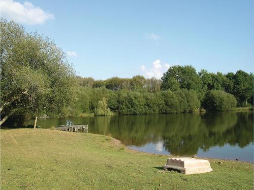 Holiday Home Le Champ St. Pere Le Bois Merlet
