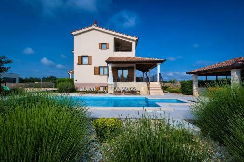 Villa Vila ?tokovci