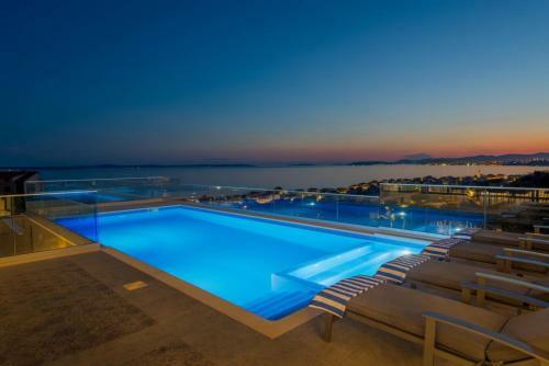 Luxury Villa Sundior Split With Private Pool And Jacuzzi