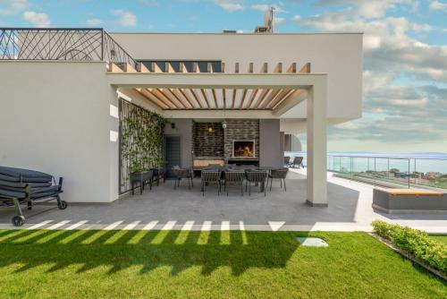 Luxury Villa Sundior Split With Private Pool And Jacuzzi
