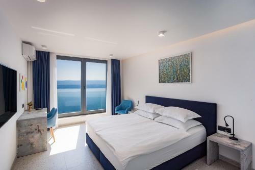 Villa Dispet With Heated Pool, Jacuzzi, Sauna And Cinema