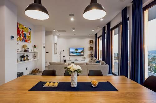 Villa Dispet With Heated Pool, Jacuzzi, Sauna And Cinema