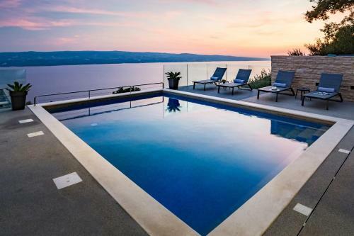 Villa Dispet With Heated Pool, Jacuzzi, Sauna And Cinema