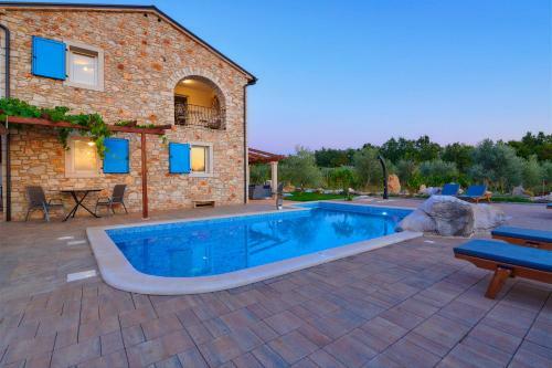 Villa Relax House Surrounded By Olives And Vineyard