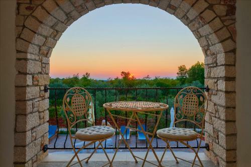 Villa Relax House Surrounded By Olives And Vineyard