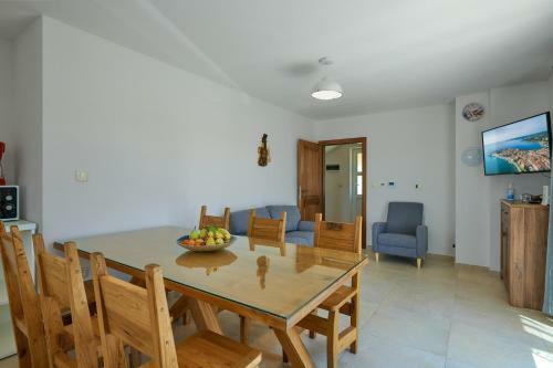 Villa Relax House Surrounded By Olives And Vineyard