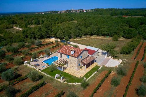 Villa Relax House Surrounded By Olives And Vineyard