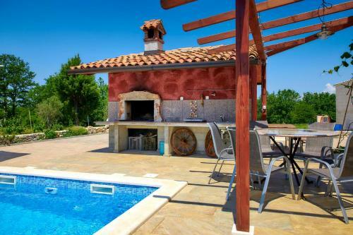 Villa Relax House Surrounded By Olives And Vineyard