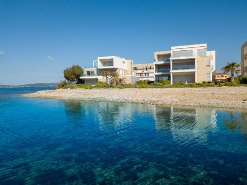 Unique Luxury Designers Apartment Right Next To The Beach