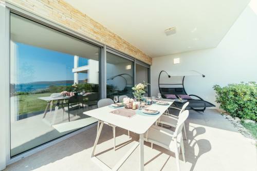 Unique Luxury Designers Apartment Right Next To The Beach