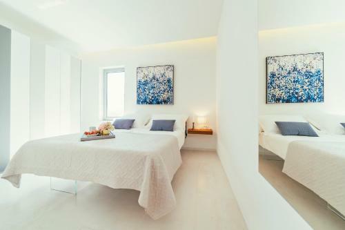 Unique Luxury Designers Apartment Right Next To The Beach
