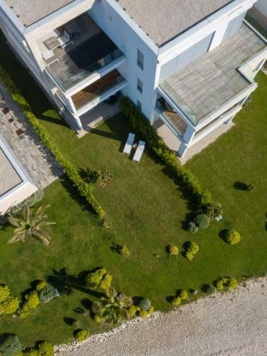 Unique Luxury Designers Apartment Right Next To The Beach