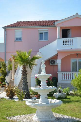 Apartmani Emili