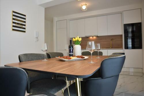Luxury Apartments La Perla