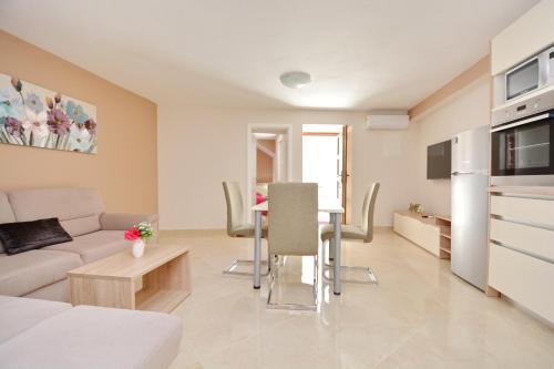 King Apartments