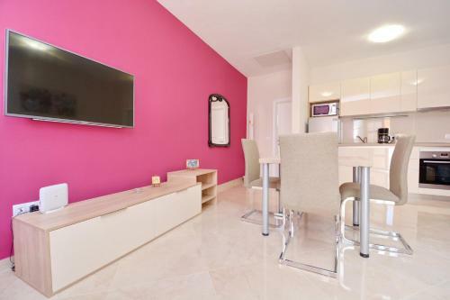 King Apartments