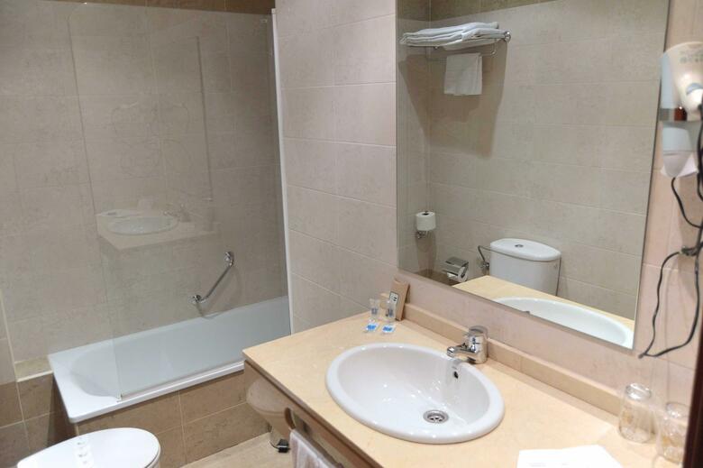 Hotel Infantas De Le�n