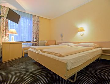 Hotel Z�ri By Fassbind
