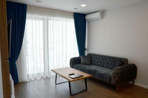 Natalia Apartments