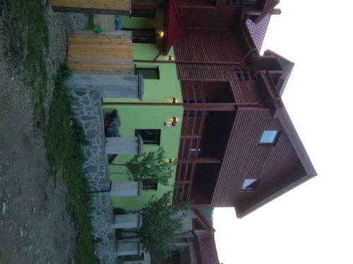 Hostal Dorf Haus Valiug
