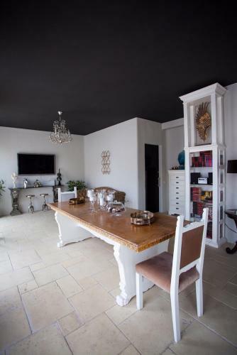 Hostal Elia Vama Veche (Adults Only)