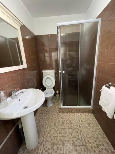 Hostal Gama Restaurant Cazare