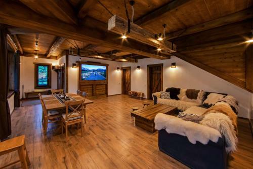 Lodge Avalanche Plaiul Foii