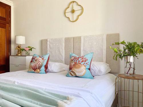 Stylish 3 Bedroom Apartment Close To The Beach