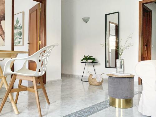 Stylish 3 Bedroom Apartment Close To The Beach