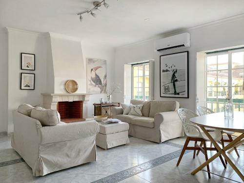 Stylish 3 Bedroom Apartment Close To The Beach