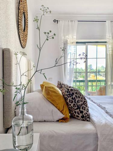 Stylish 3 Bedroom Apartment Close To The Beach