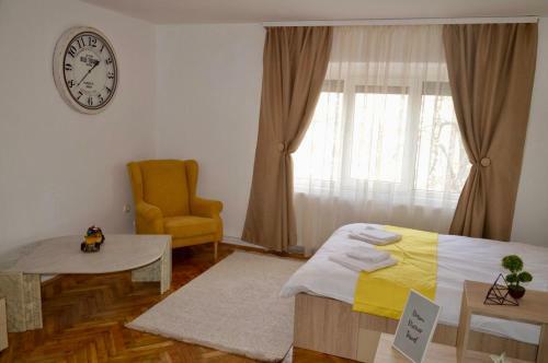 Central Apartment With Big Room, Wifi, Tv, Washer