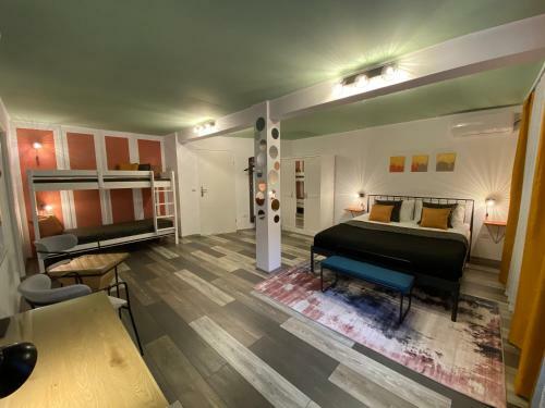 Evergreen Apartment