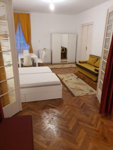 Apartament Enescu