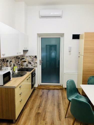 Ultra-central Modern And New Apartment