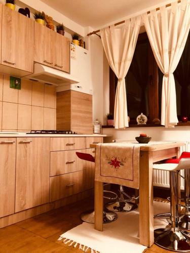 Fairytale Apartment Close To Bradu Ski Slope