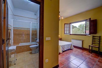 Hostal Posada De Ajo