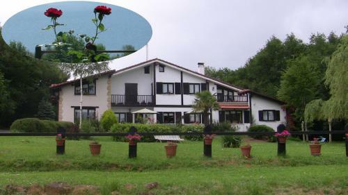 Apartamentos Atxarmin