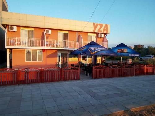 Hostal Vila Yza
