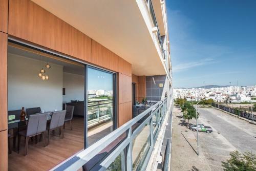 Sunset Home Olh�o- Modern 3 Bed Luxury Apartment With Rooftop Pool