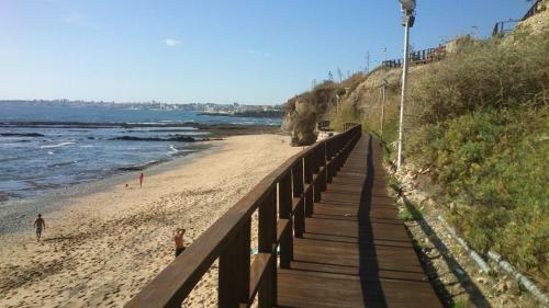 Apartamento Praia Das Avencas Apt Junto Ao Mar Com Estacionamento E AC