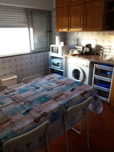 Apartamento Praia Das Avencas Apt Junto Ao Mar Com Estacionamento E AC