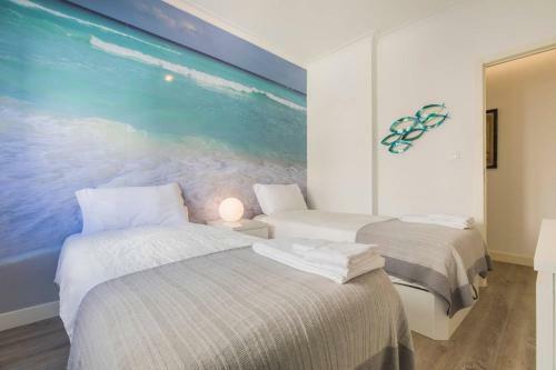 Cozy Seaview Apartment