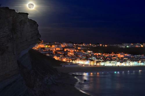 Nazare With Garden And Barbecue By Mp