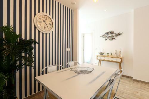 Sea & Sun Apartment II