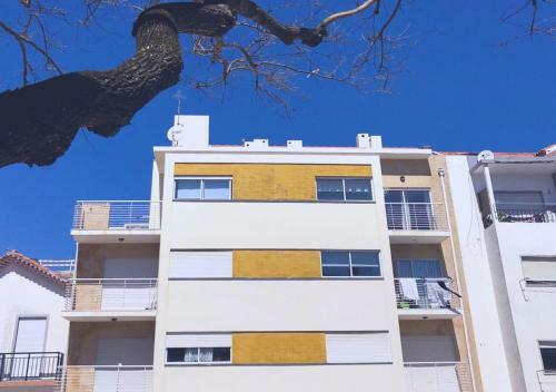 Apartamento A 1 Min Da Praia Com Cozinha E Estacionamento Privado