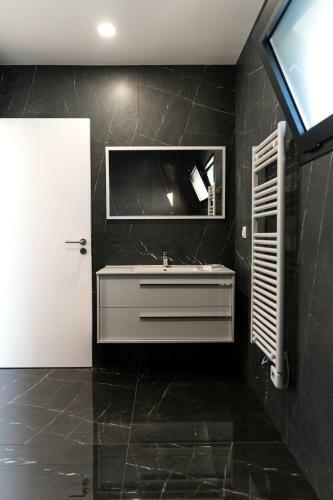 Villa Moderna V4 Nazar� C/ Piscina Privativa